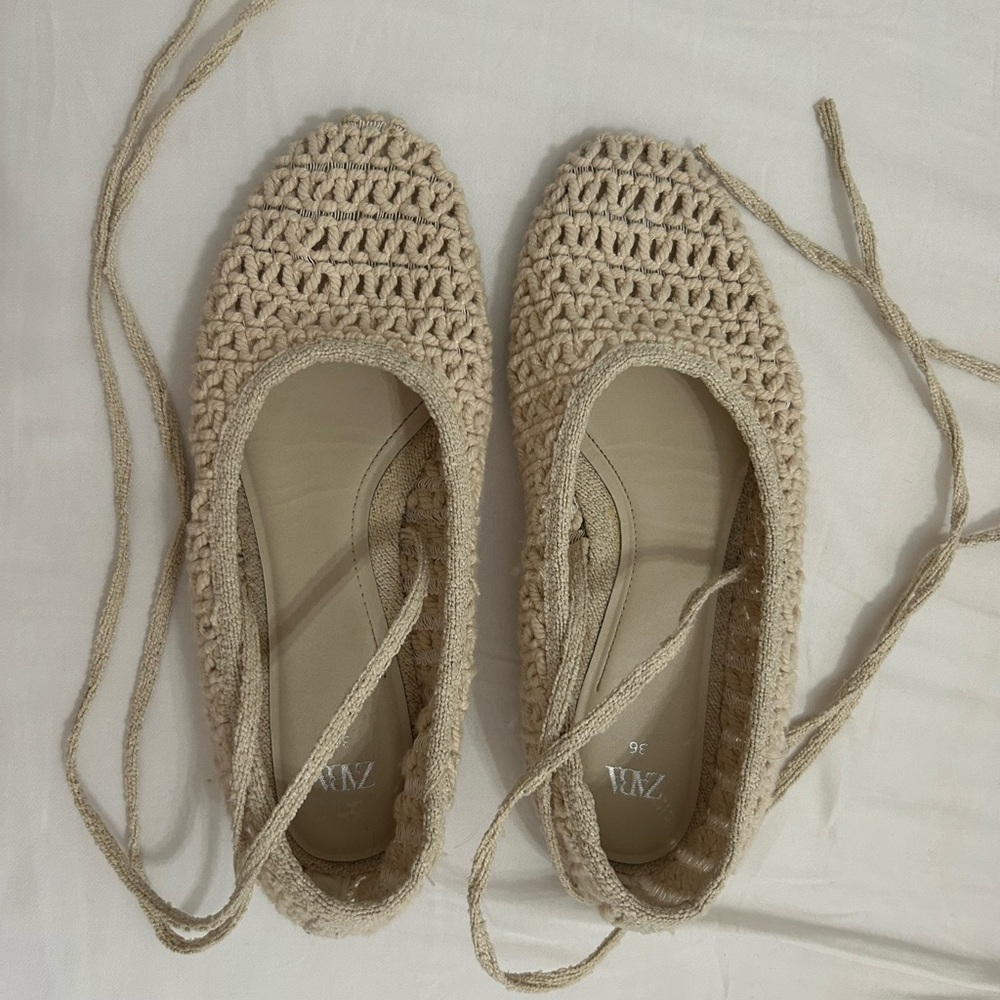 Lace up Ballet flats - Picture 2 of 4
